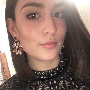 Meet your Posher, Becky